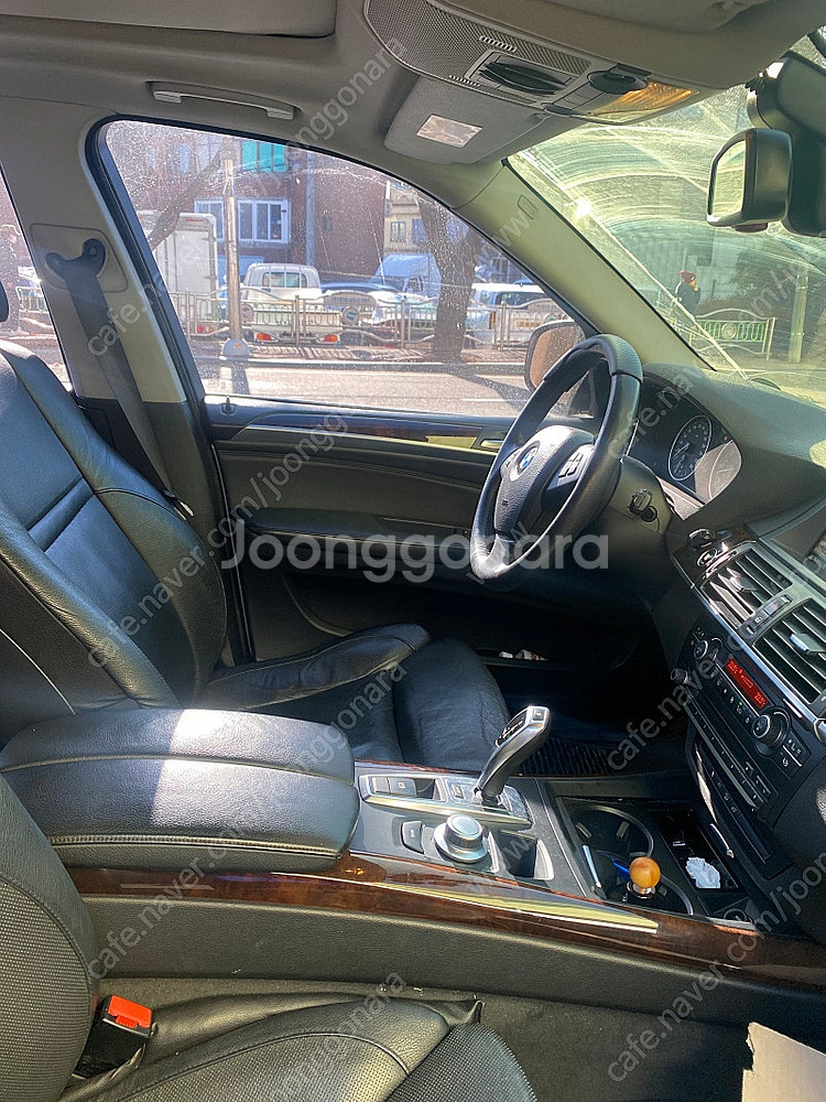 bmw e70 x5 4.8i--8