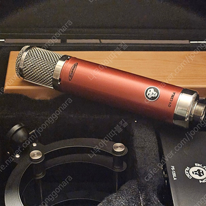 AKG C12 복각 Avantone CV-12 BLA 마이크 팝니다.(미국생산)