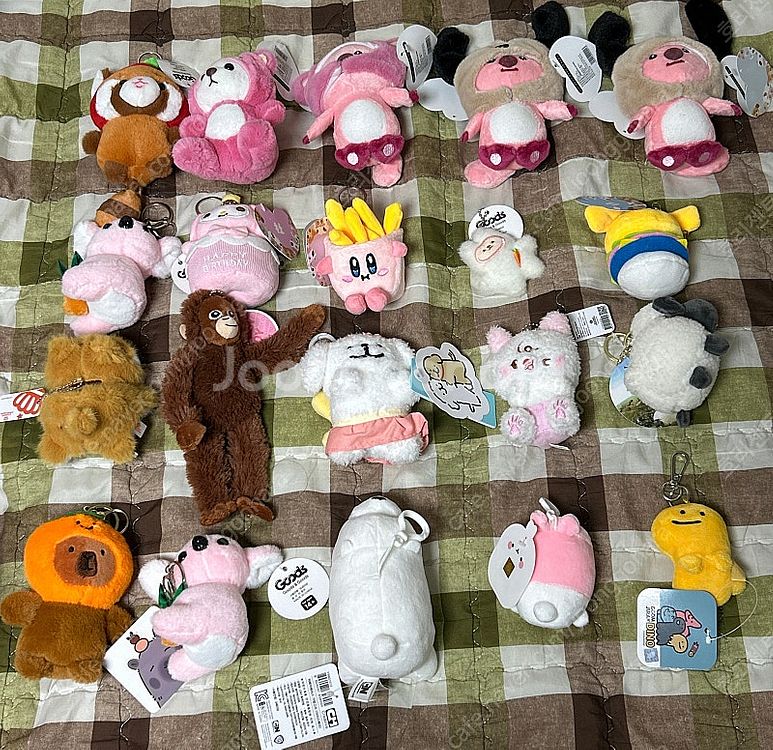키링 인형 택있는거 86개 + 택없는거 16개 총 10...--1