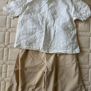 마망블랑 자수블라우스3t 와이드팬츠4t 일괄판매(반택포)