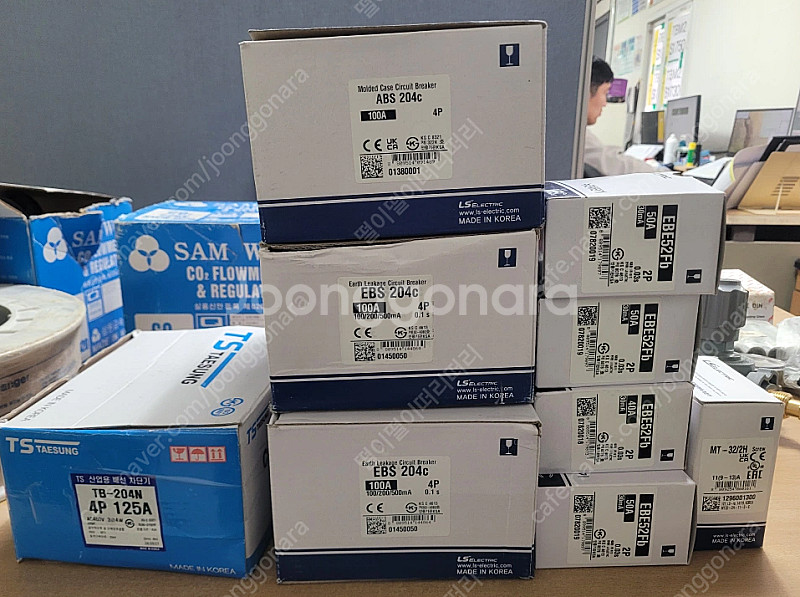 누전차단기 판매합니다 (EBS 204c 100A)--3
