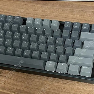 키크론 K8 텐키리스 키보드_알미늄 RGB 적축 기계식
