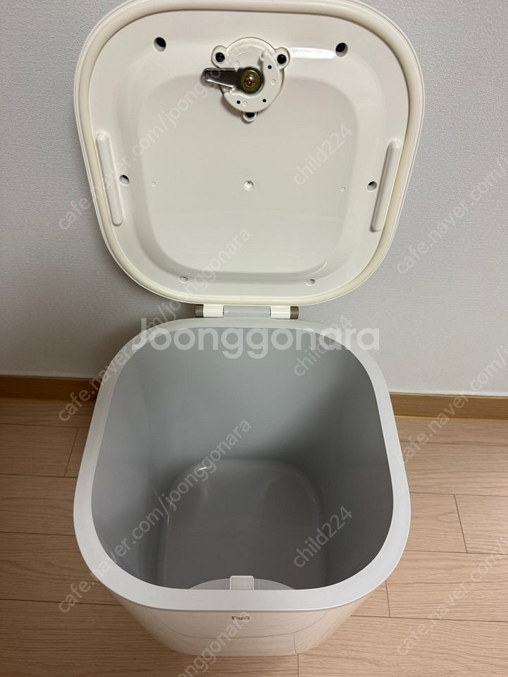 플루딕 소형 무선자동진공 쌀통 15kg--0