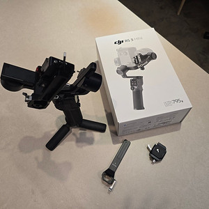 DJI RS3 미니 팝니다.