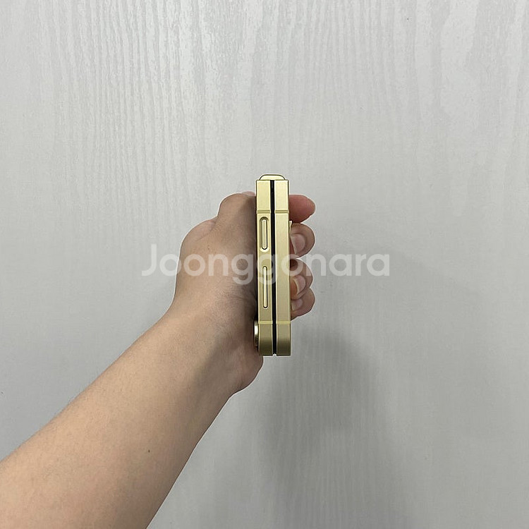 84653 A급. 갤럭시Z플립6 256기가 옐로우 공기...--6