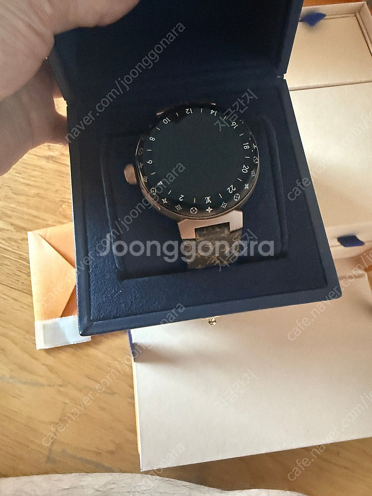 루이비통 땅부르 호라이즌 미사용 s급--3