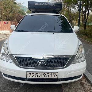 2012년 1월 31일 등록 카니발R 리무진 디젤9인승 GLX최고급형 판매합니다.