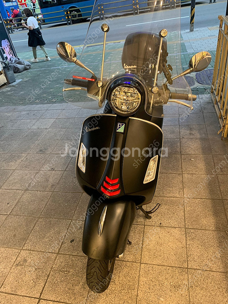 베스파 gts300 21년식 판매합니다--0