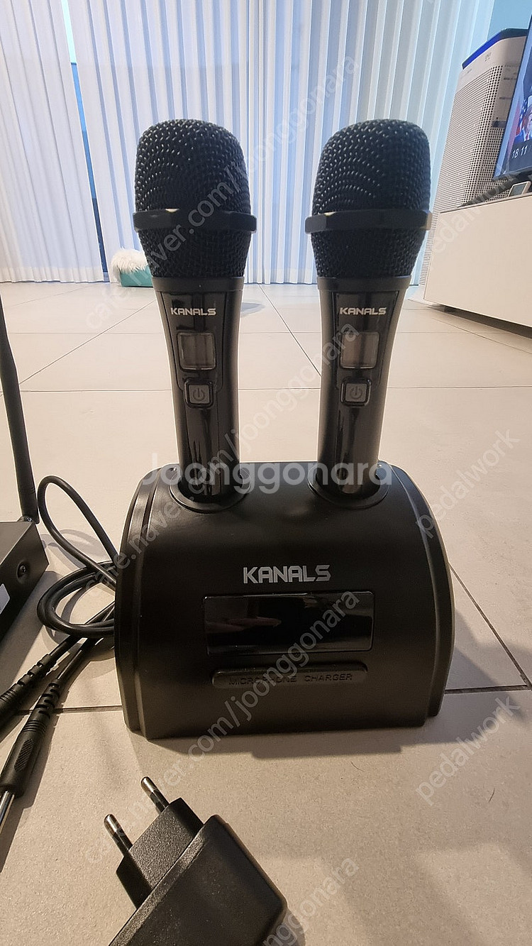 카날스 k9300 무선마이크 셋 판매합니다.--2