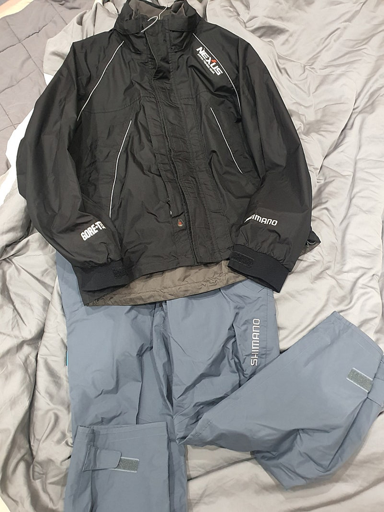 시마노 넥서스 낚시복 이미지