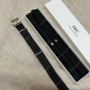 iwc 정품 나토 스트랩 20mm 판매합니다.