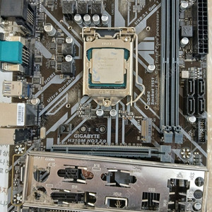 인텔정품 CPU I5 - 8500 팔아요