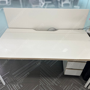 [중고 판매] 데스커 DESKER 책상 판매합니다