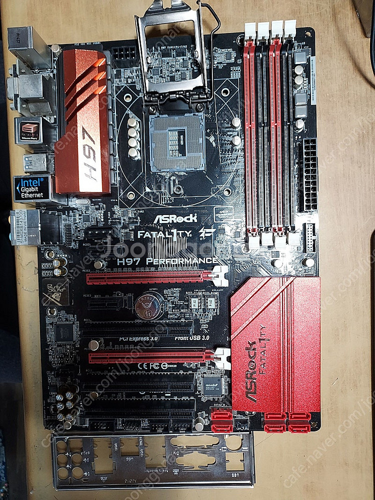 H97, H87, B85, P55A , X58 보드 등 1150, 1156, 1366 소켓 보드들 팝니다--0