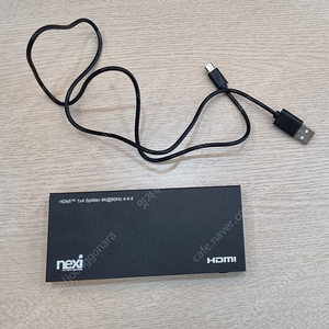 넥시 HDMI 1 : 4 분배기