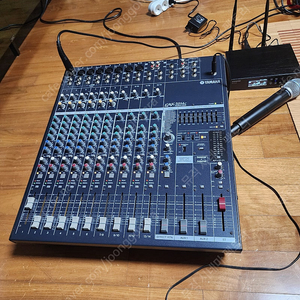 야마하 파워드 믹서 EMX 5014 C