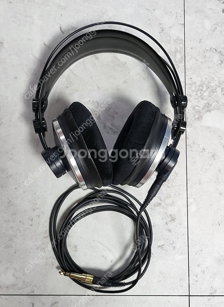 AKG K271 MK2--0