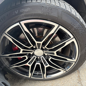 BMW M3 G80 st 블랙폴리쉬 휠타이어 판매합니다