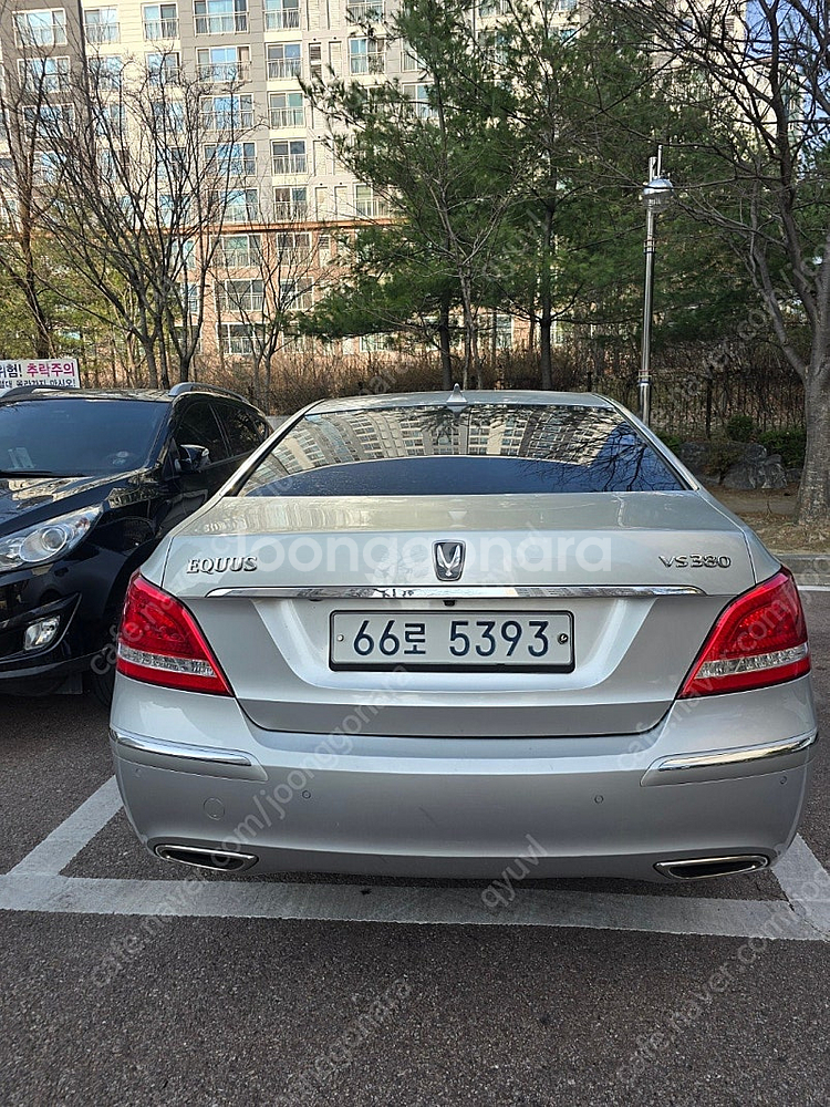 사촌형님께서터신14년식에쿠스 신차구입구 혼자타던거14만...--2