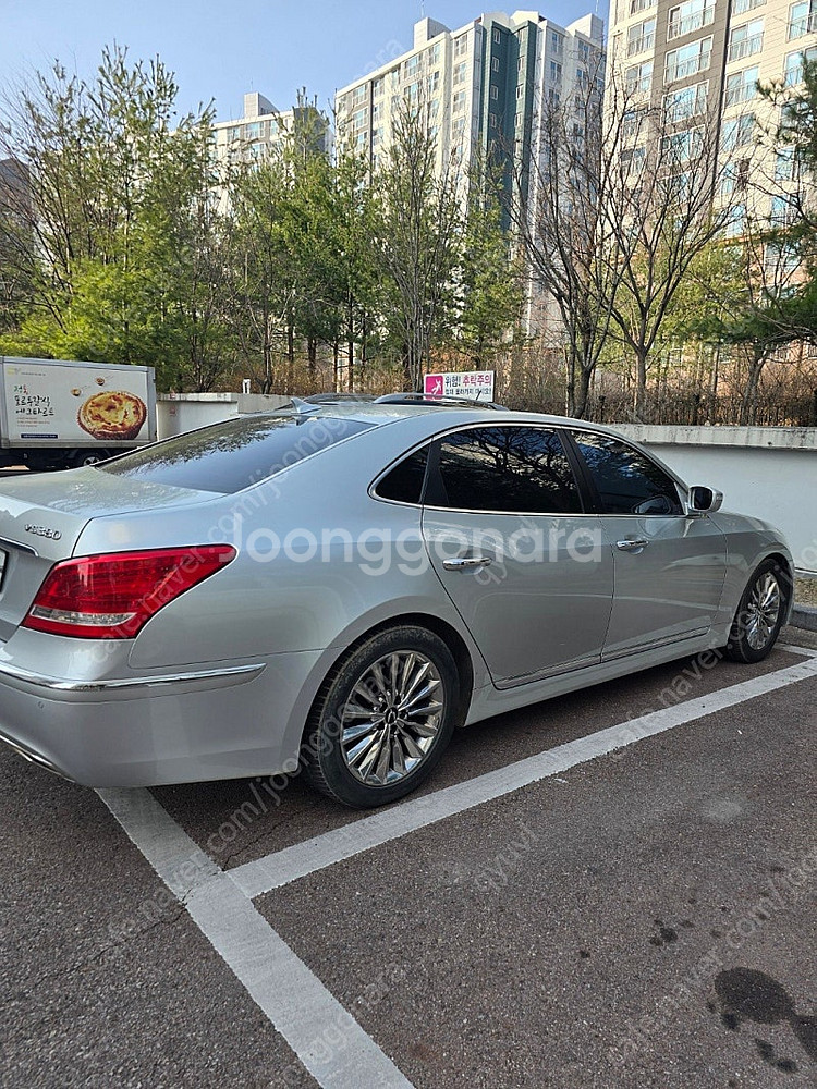 사촌형님께서터신14년식에쿠스 신차구입구 혼자타던거14만...--3