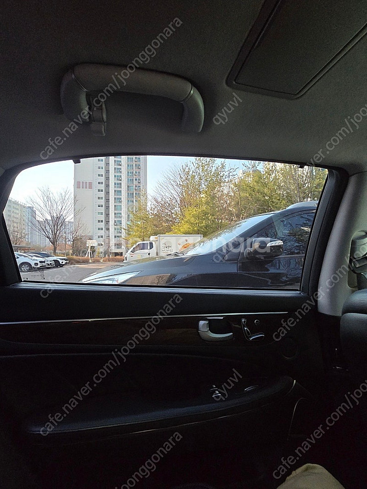 사촌형님께서터신14년식에쿠스 신차구입구 혼자타던거14만...--9
