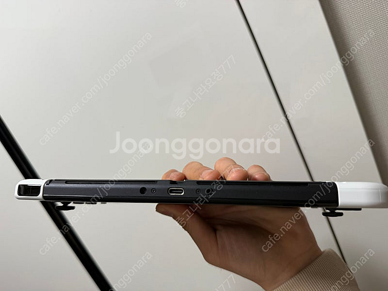 닌텐도스위치 OLED s급(2024년구매 실사용적음)--1