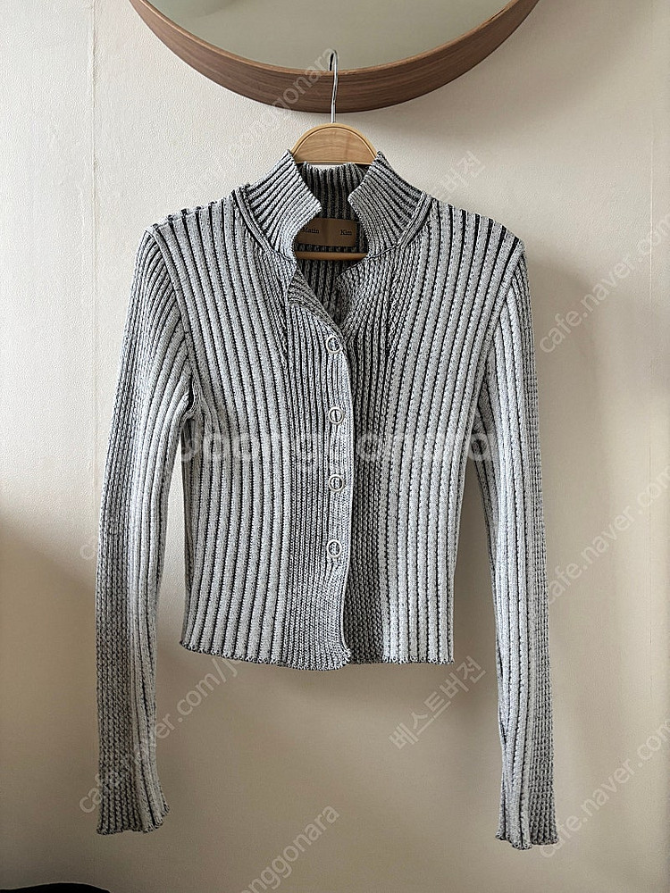 마뗑킴 스냅 카라 니트 가디건--1