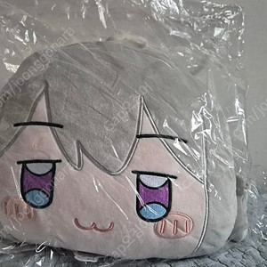 이세계아이돌 아이네 쿠션팝니다