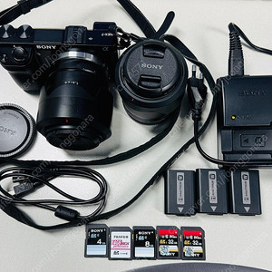 Sony Nex7 / 칼자이즈 24mm F1.8(슈나이더 MRC 필터) / 18-55mm / 가방,추가배터리 외