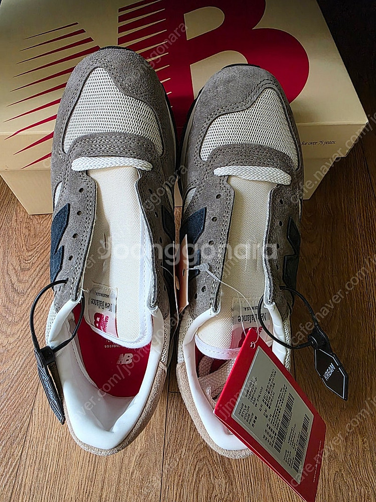 뉴발란스 990v1 메이드인 USA 올리브 230사이즈--0