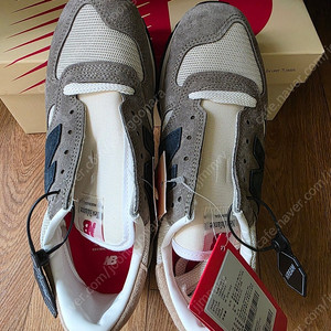 뉴발란스 990v1 메이드인 USA 올리브 230사이즈