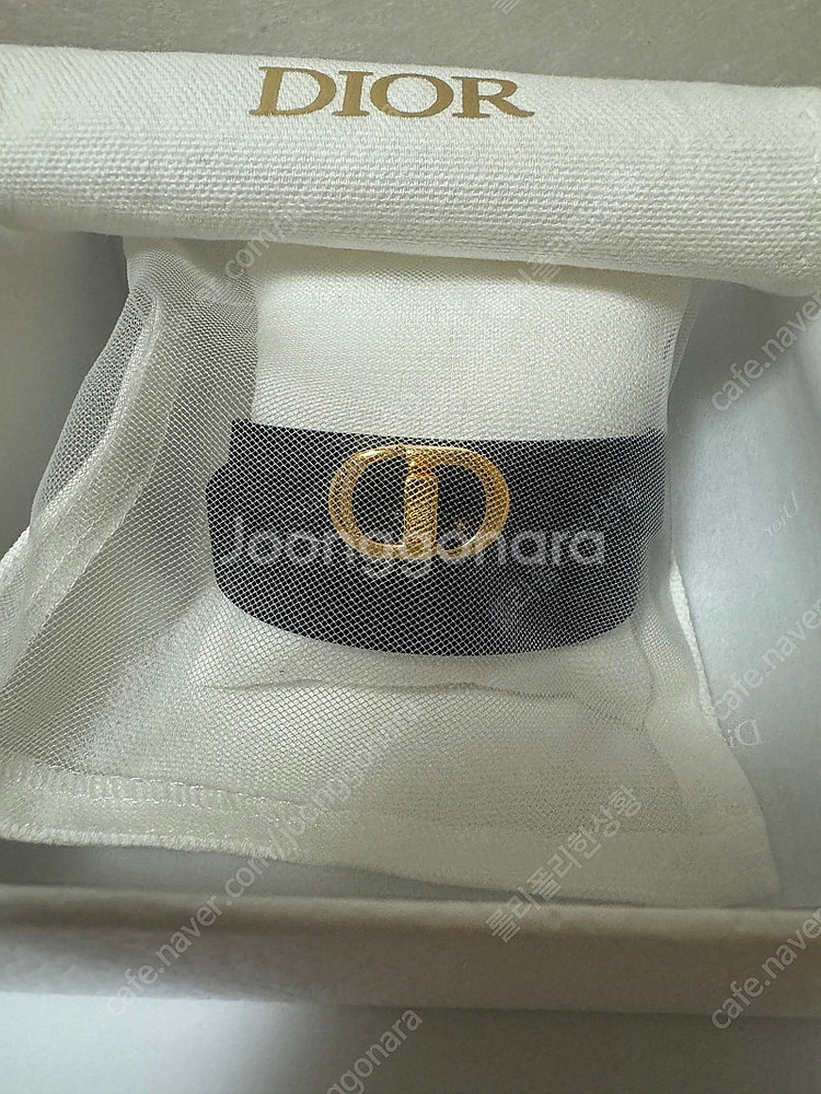 (가격 내림) 디올 두줄 가죽 팔찌--2