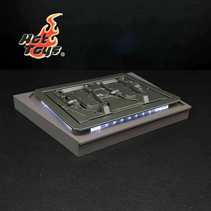 핫토이 아이언맨 홀오브아머 LED 스탠드 12인치 피규어