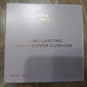 밀크터치 롱래스팅 매트 커버 쿠션 미개봉 23000원에 판매합니다