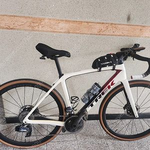 2023 트렉 도마니 SL7 스램 포스 Di2 판매
