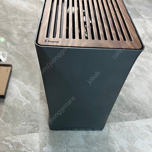 Fractal Design Era2 ITX케이스 팝니다.