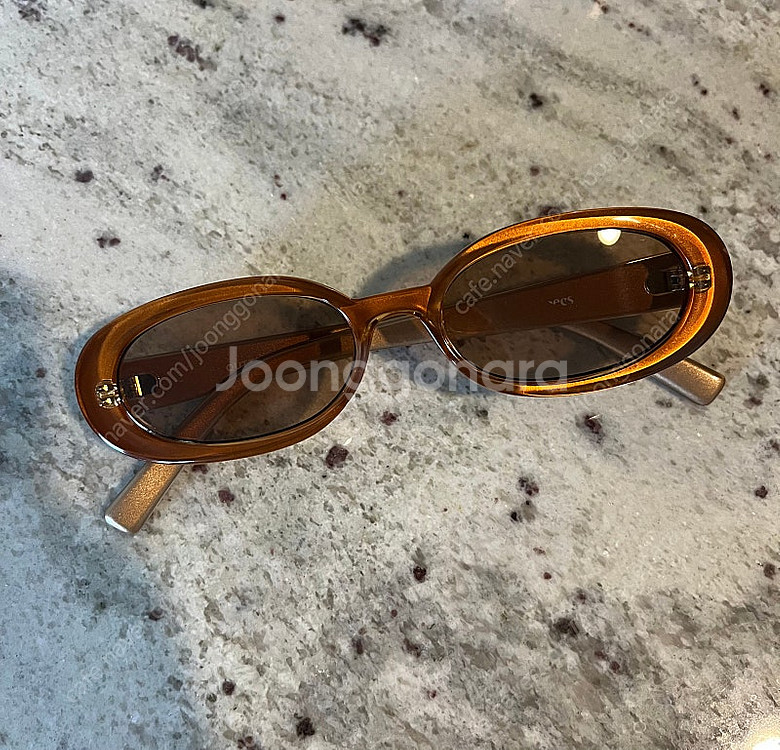 Le Specs OUTTA LOVE (CARAMEL T...--0