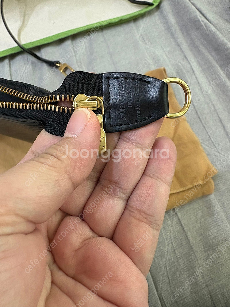 정품 루이비통 포쉐트악세수아에삐--3