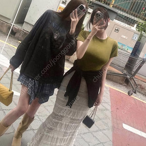무드나인 제작 24ss 레이스 밴딩스커트 팝니다