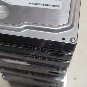 hdd 3.5 320g sata 방식 8개