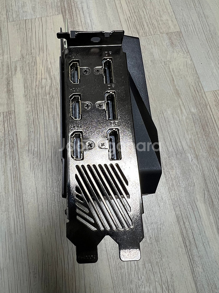 기가바이트 3060ti 어로스 마스터 판매합니다.--4
