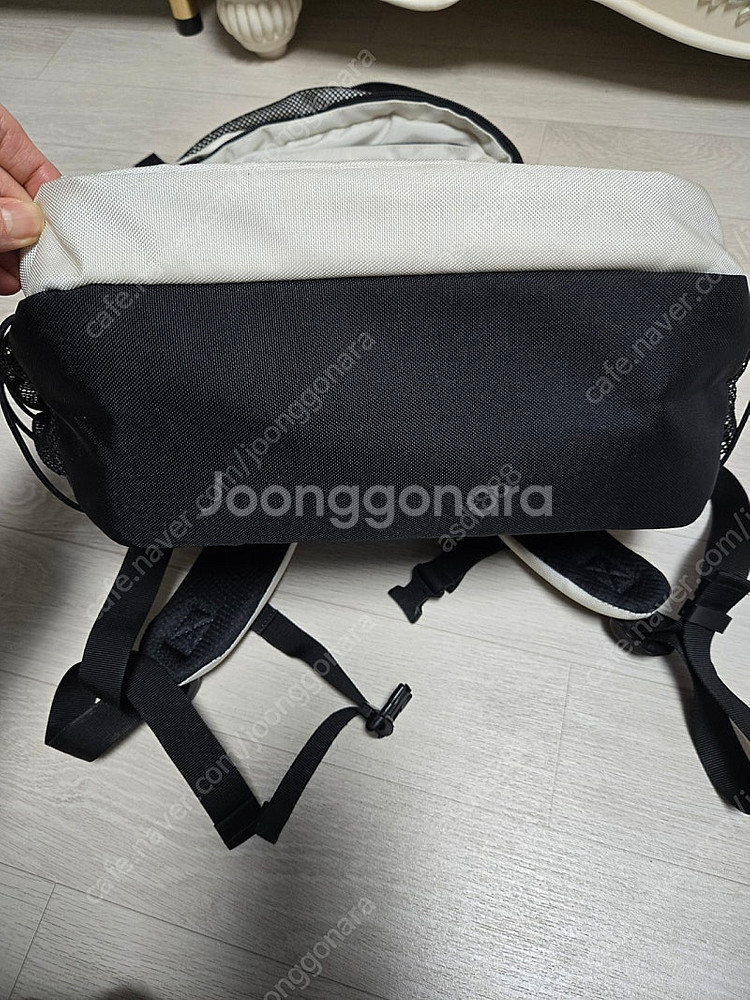 뉴발란스 하이퍼 백팩+태블릿pc파우치--6