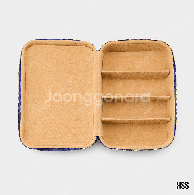 안경보관함 2개 판매합니다.--1