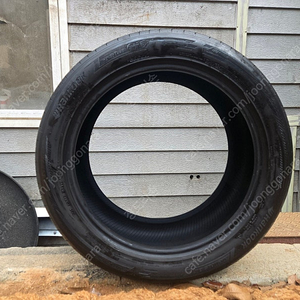 A급 중고타이어 한국타이어 벤투스 에어S 275/40R19 275/40/19 275 40R19 275 40 19 판매합니다.