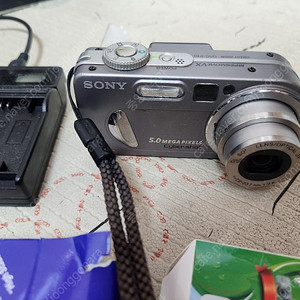 소니 dsc-p10 디지털카메라 8만원