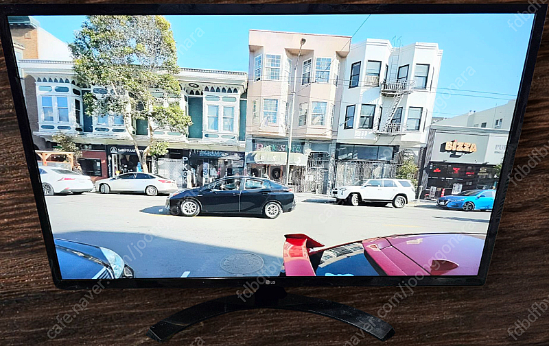 LG 32인치 LED 모니터 32MP58HQ 팝니다--0