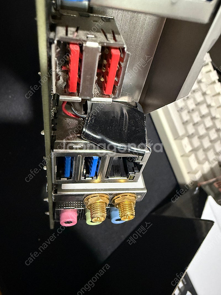 라이젠 3700X으로 구성된 itx 메인보드 세트 팝니...--2