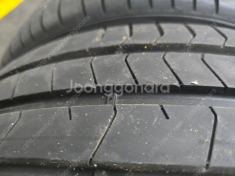 225-40 19 255-35 19 피렐리 PZ4 런플...--2