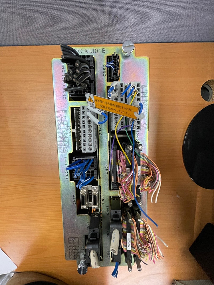 야스카와 로봇컨트롤러 판매합니다 이미지