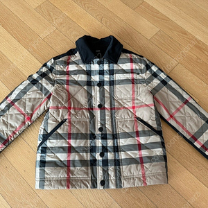 버버리 키즈 체크 퀼팅자켓